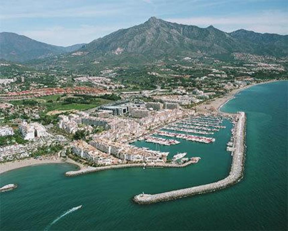 Apartamento 409 Marina Real Puerto De La Duquesa Playa Manilva Bagian luar foto